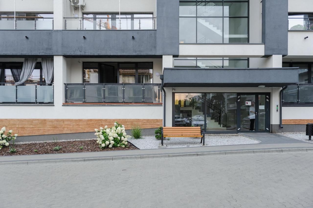 Lumina Apartment With Balcony Overlooking The Park Łódź Eksteriør billede